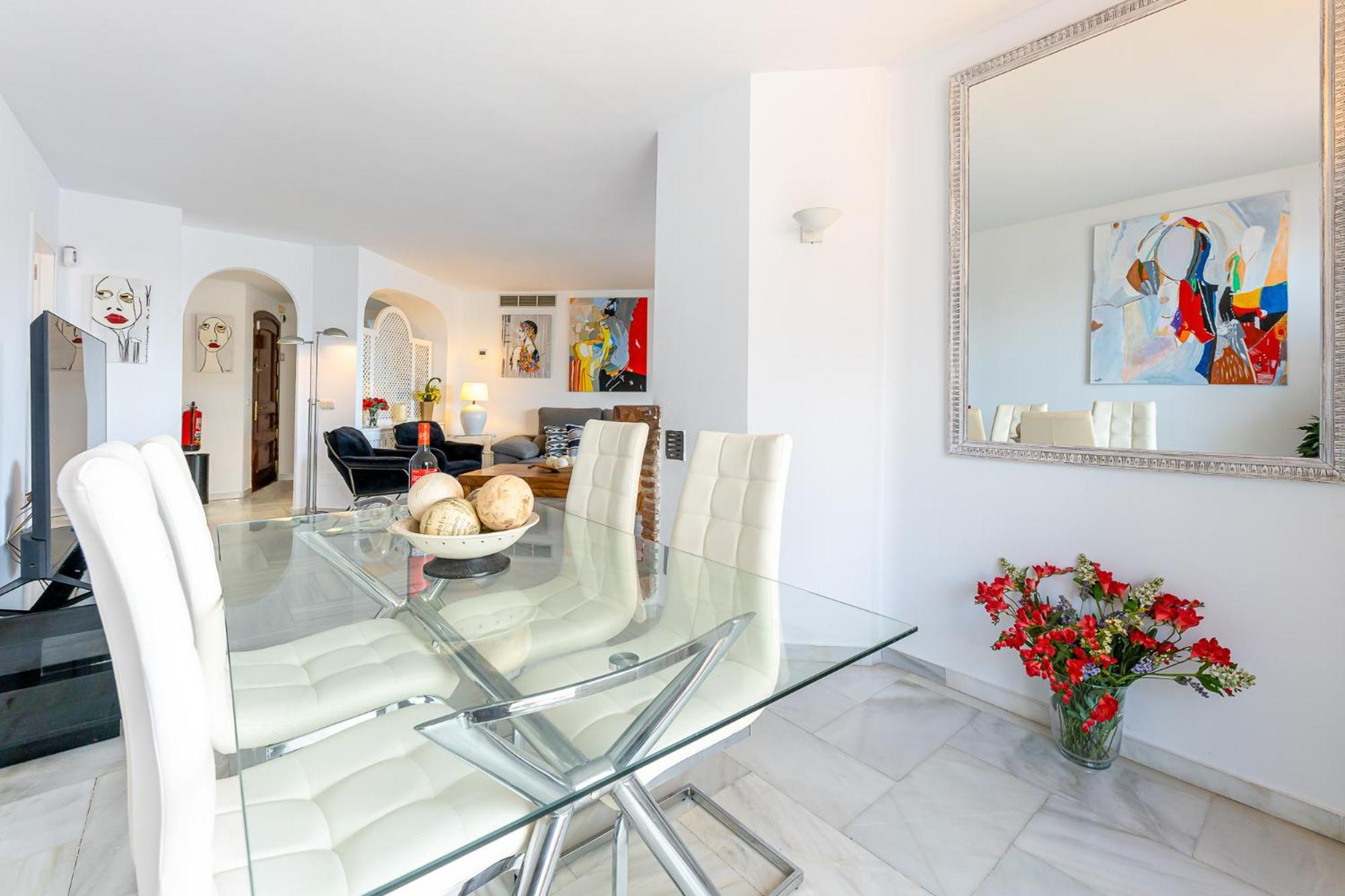 Holiday Rental Apartment Located In Puerto Marina With Sea Views, First Line Of Beach. Benalmadena Exterior photo